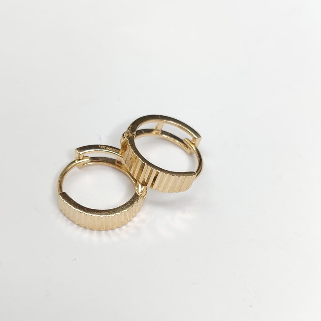 HUGGIES ORO 14K 1.9 (NUEVO)