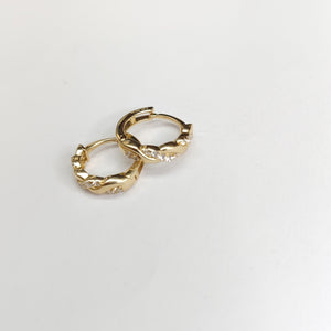 HUGGIES ORO 14K 2 (NUEVO)