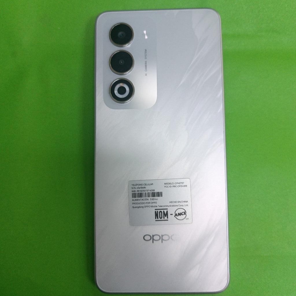 CELULAR OPPO A5 CPH2727 (2025) 256 GB 4 GB RAM (SEMINUEVO)