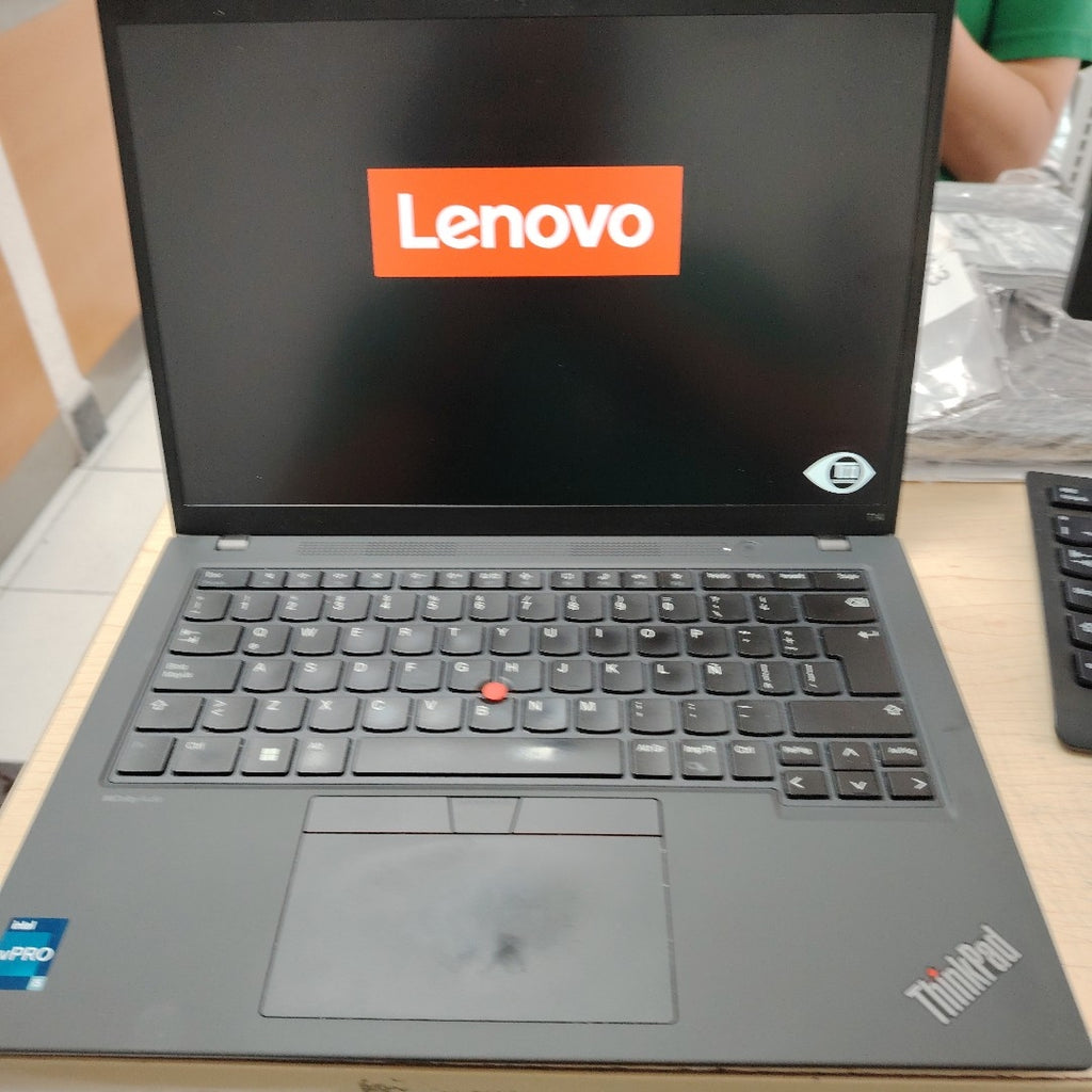 LAPTOP LENOVO THINKPAD T14 GEN 4 (2024) 512 GB SSD 16 GB RAM (SEMINUEVO)