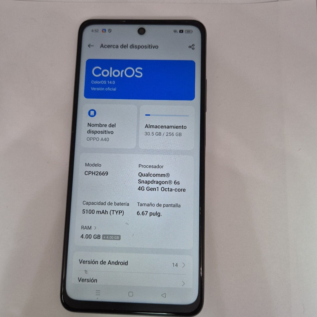 CELULAR OPPO A40 CPH2669 (2024) 256 GB 4 GB RAM (SEMINUEVO)