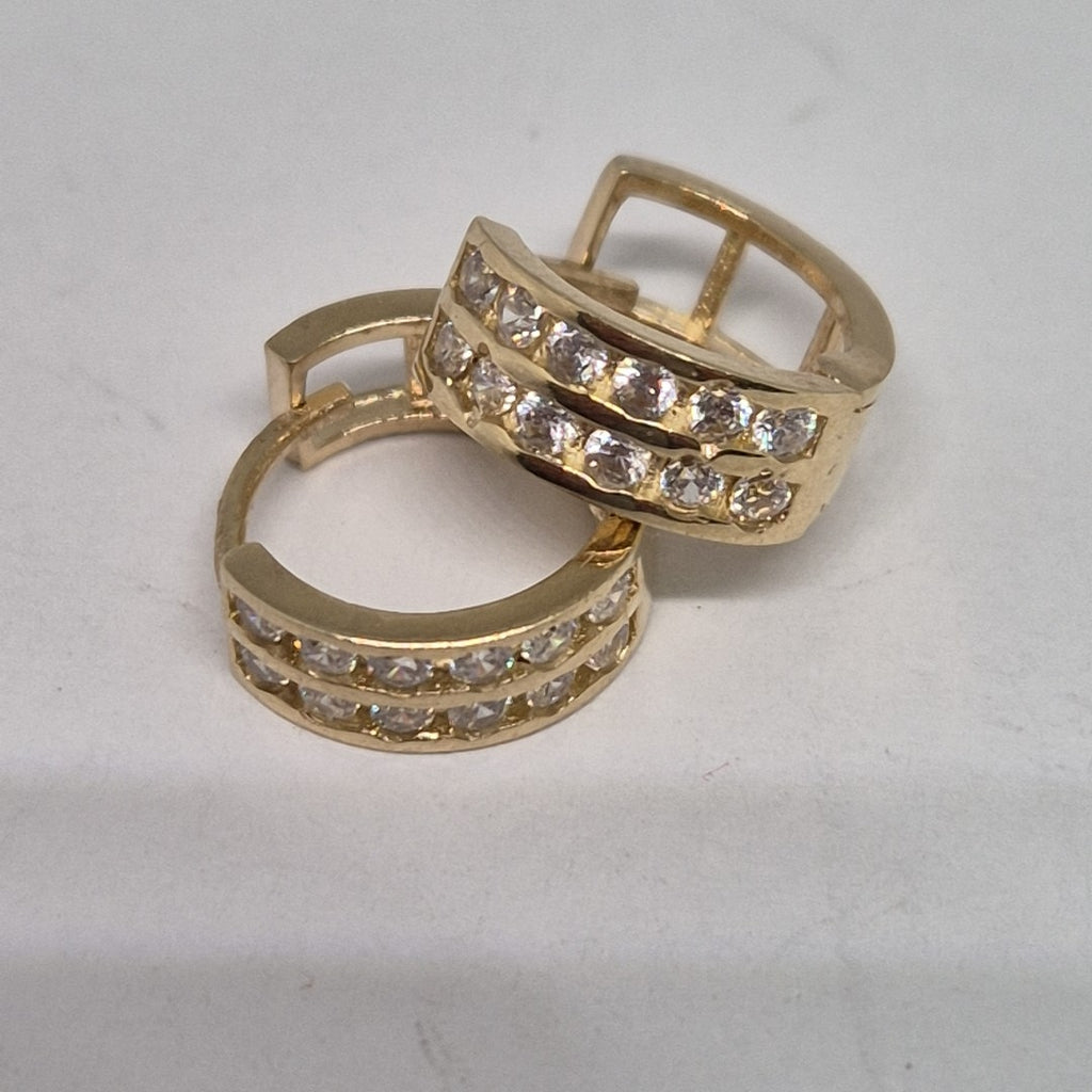 ARETES HUGGIES C CIRCONIAS 14K 1.7 GR (NUEVO)