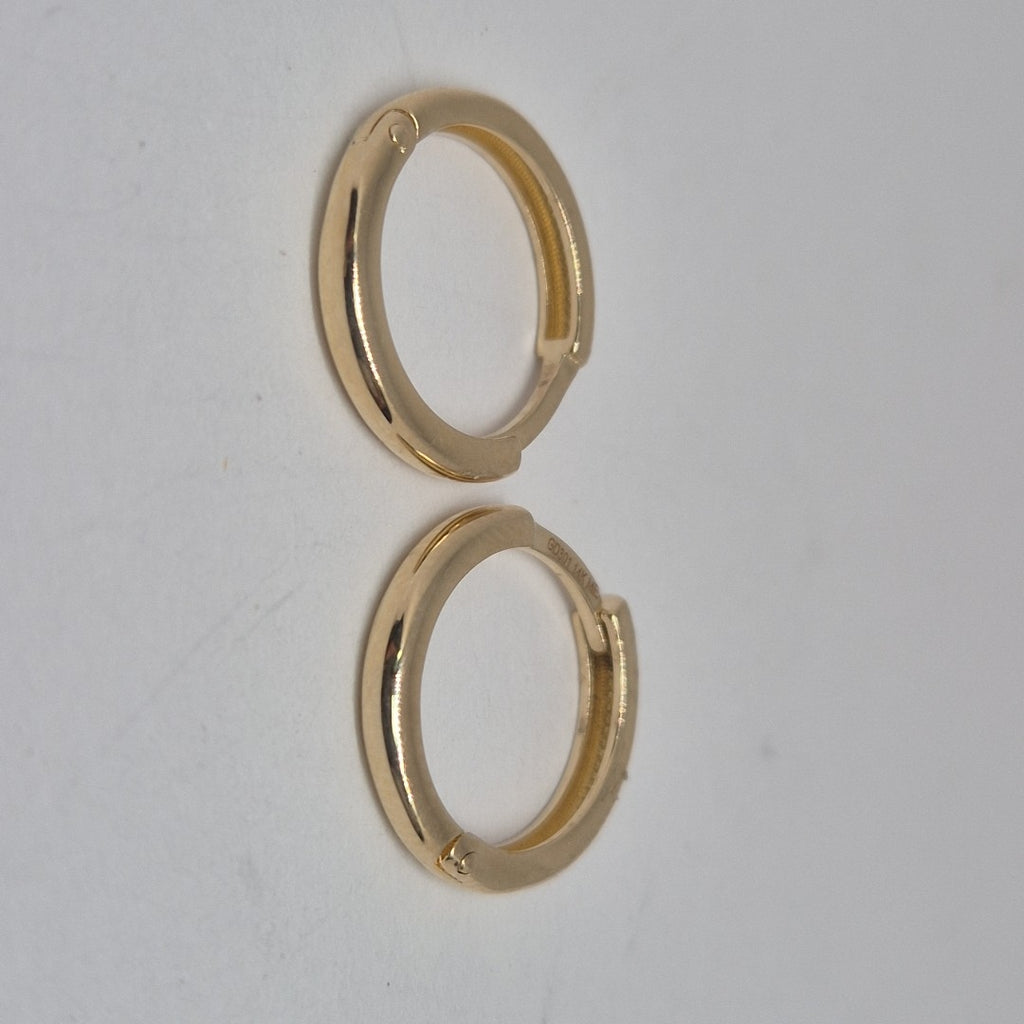 ARETES HUGGIES LISAS 14K 1.6 GR (NUEVO)