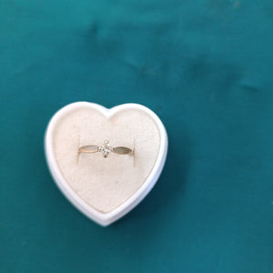 SOLITARIO ORO, ORO BLANCO 14 K 2.5 GRMS (SEMINUEVO)