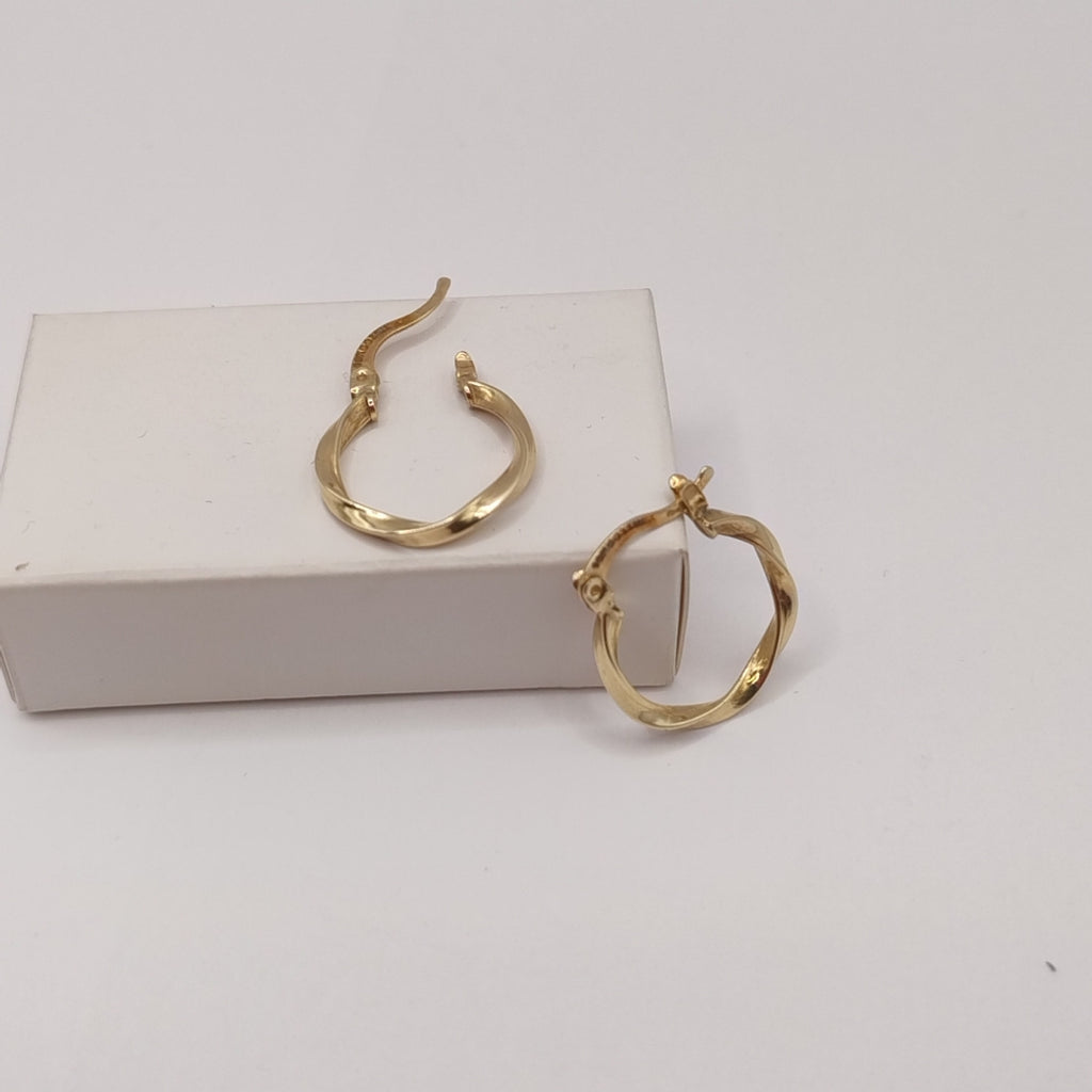 ARRACADAS PAR ORO 10 K 1,40 GRMS (SEMINUEVO)