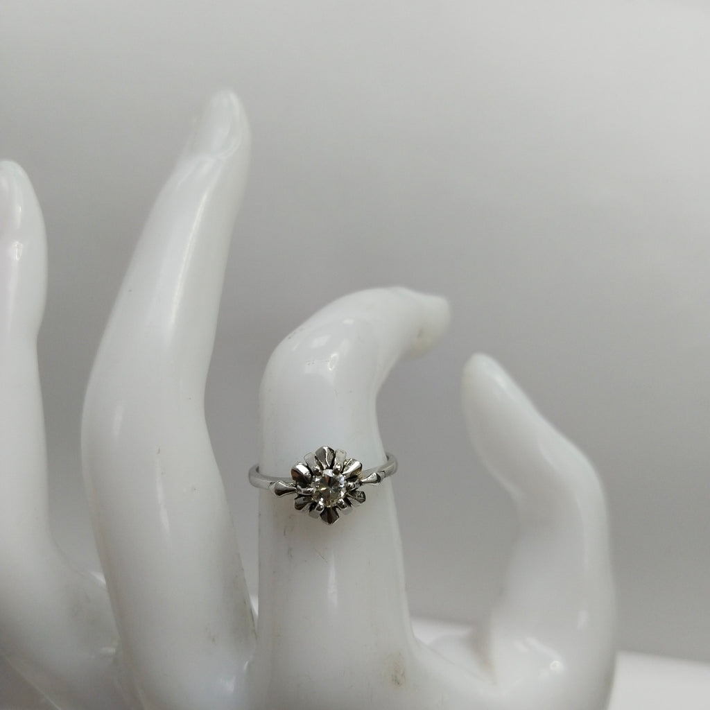 ANILLITO ORO BLANCO 14 K 2.6 GRMS (SEMINUEVO)