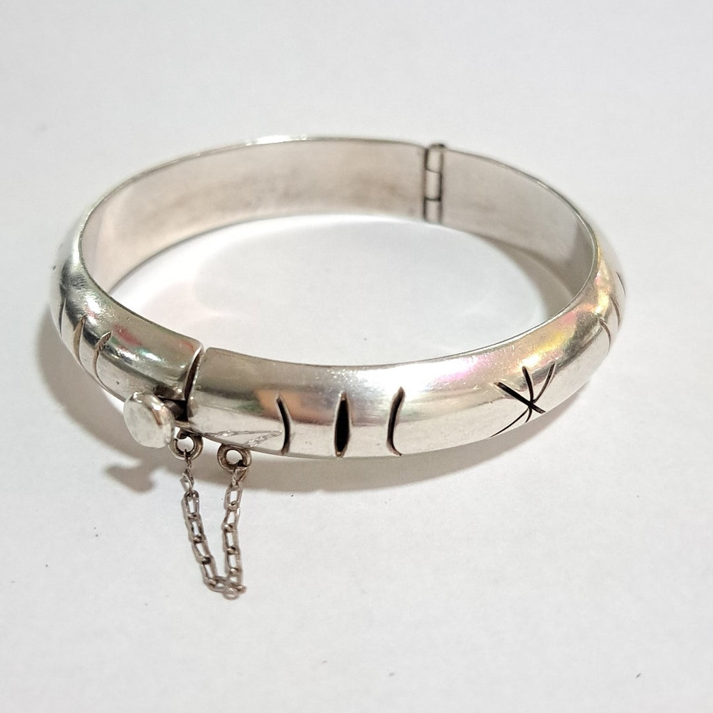 PULSERA RIGIDA PLATA 30,00 GRMS (SEMINUEVO)