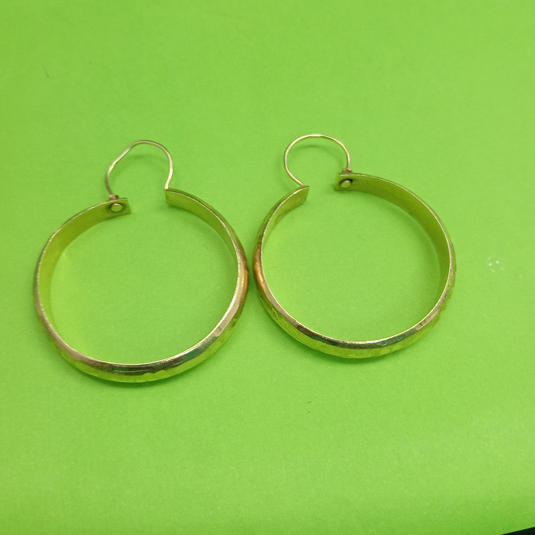 ARRACADAS PAR ORO 10 K 6.1 GRMS (SEMINUEVO)