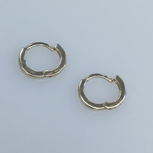 ARETES HUGGIE 14K 1.4 GR (NUEVO)