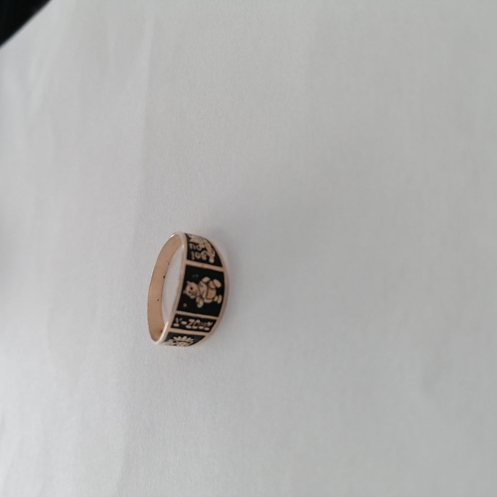 ANILLO DE GRADUACIÓN ORO 8 K 0.8 GRMS (SEMINUEVO)