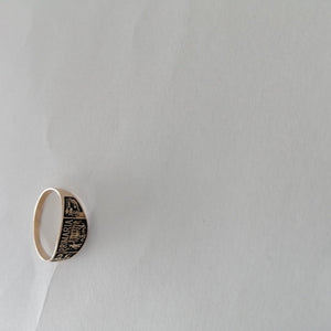 ANILLO DE GRADUACIÓN ORO 8 K 0.9 GRMS (SEMINUEVO)
