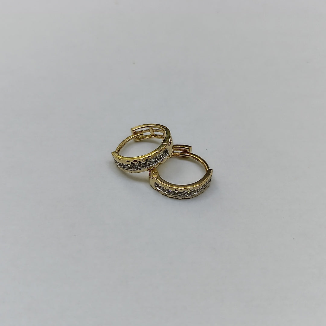 HUGGIES ORO 14K 1.5 (NUEVO)