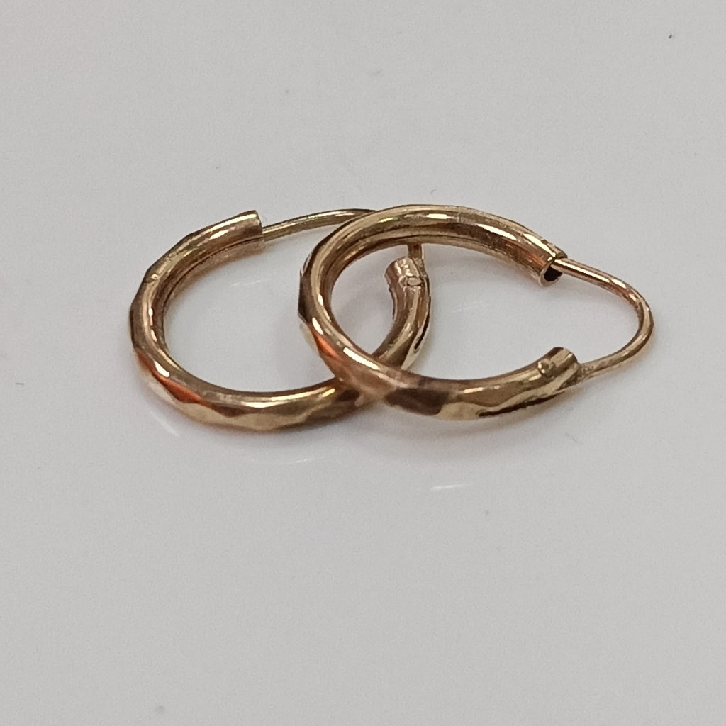 ARRACADAS PAR ORO 8 K 0.5 GRMS (SEMINUEVO)