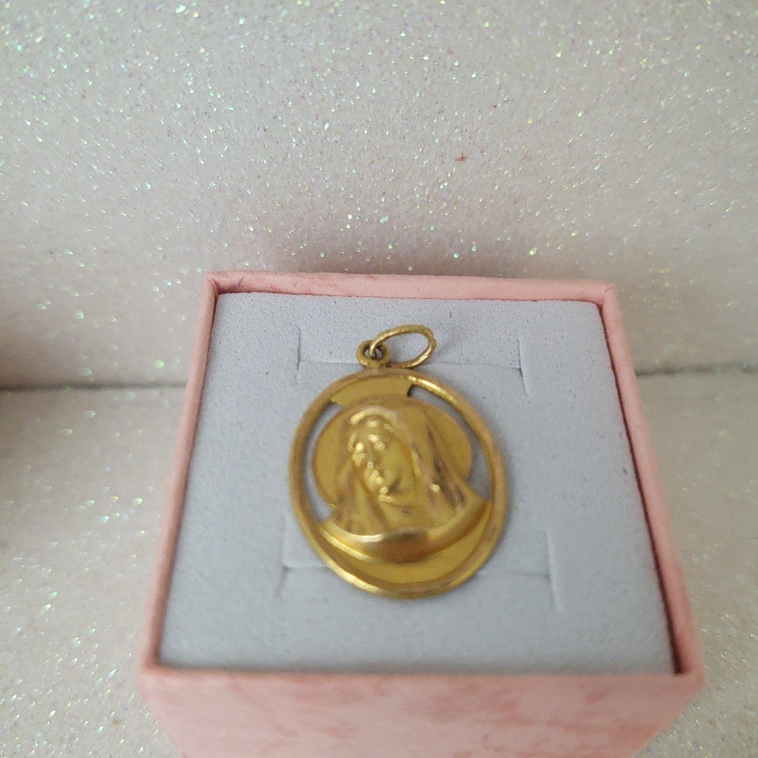 MEDALLA RELIGIOSA ORO 10 K 1.8 GRMS (SEMINUEVO)