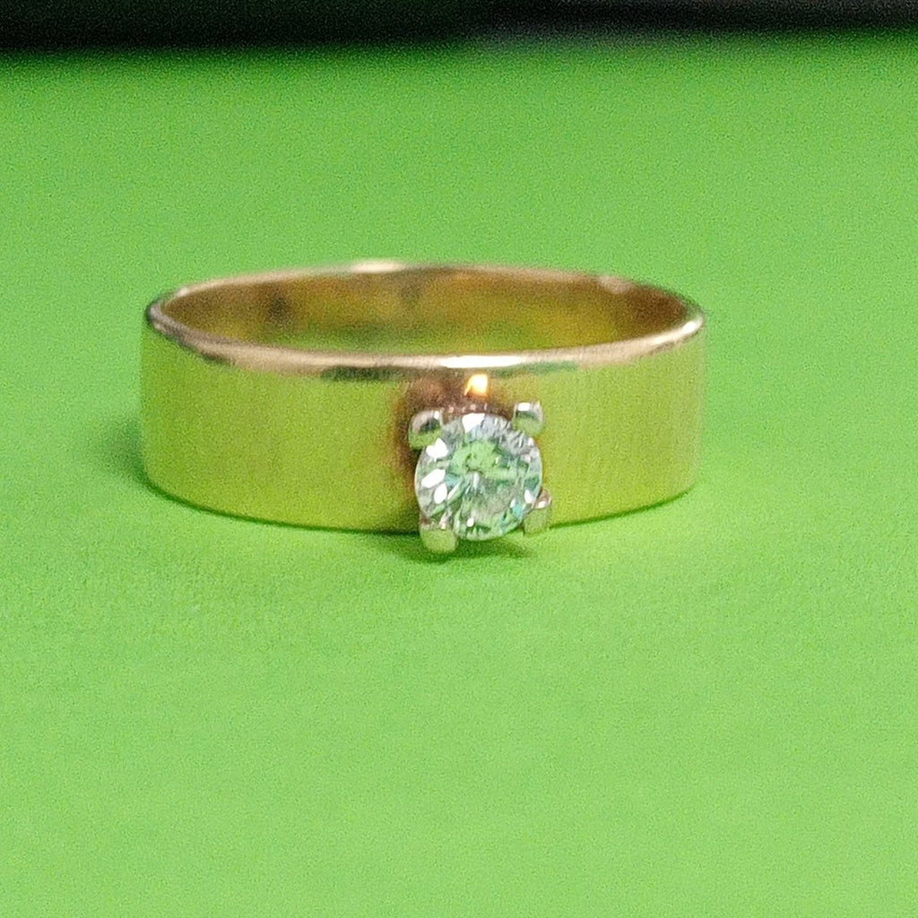 SOLITARIO ORO 14 K 4.4 GRMS (SEMINUEVO)