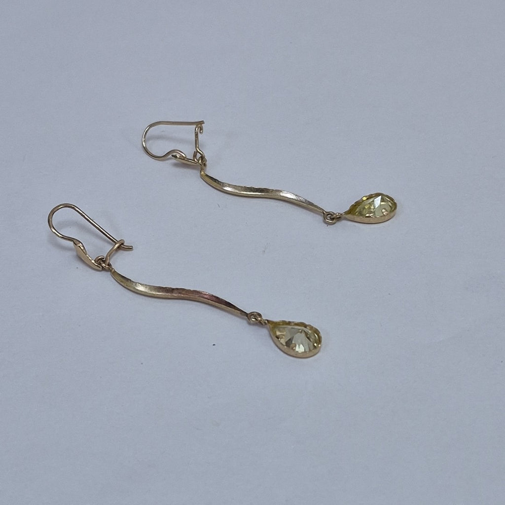 ARETES PAR ORO 10 K 2,20 GRMS (SEMINUEVO)