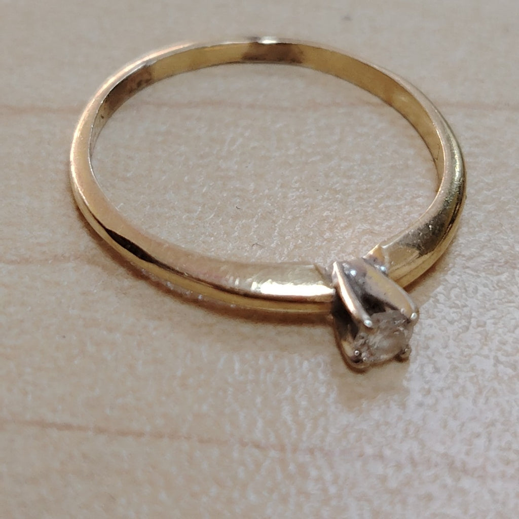 SOLITARIO ORO 14 K 1.4 GRMS (SEMINUEVO)