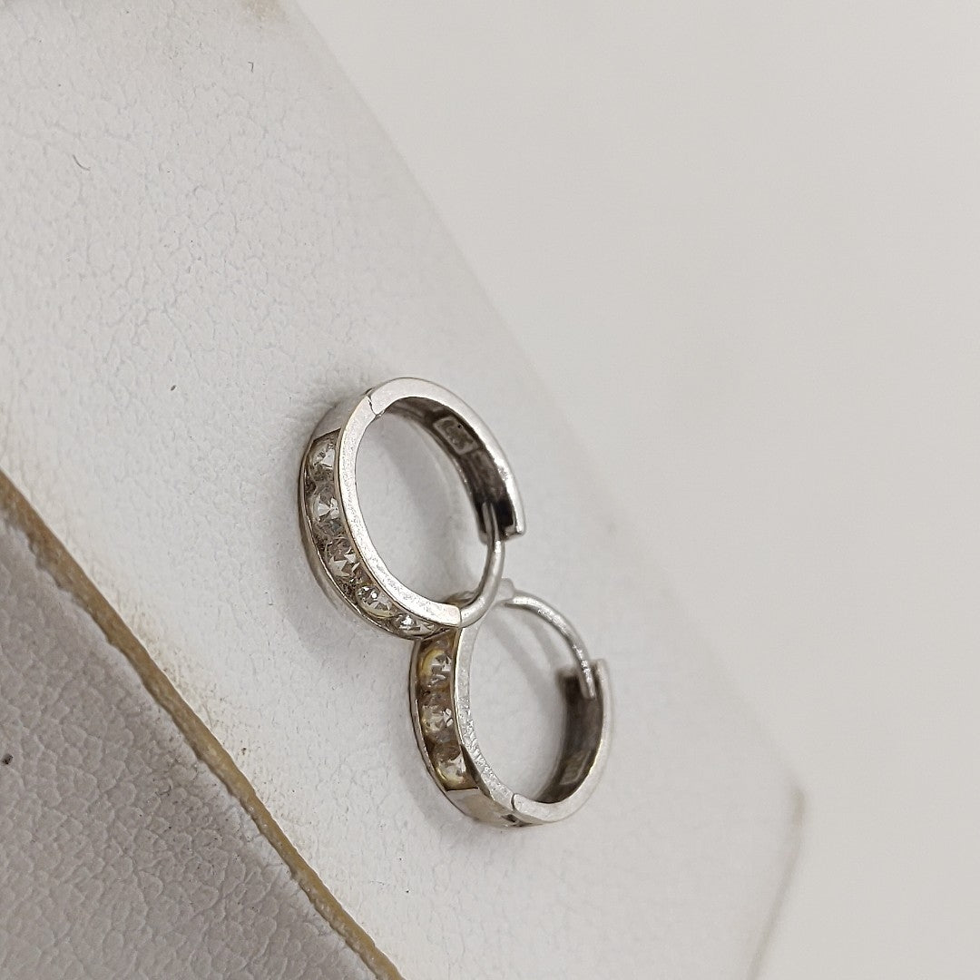 ARETES PAR ORO 14 K 0.5 GRMS (SEMINUEVO)