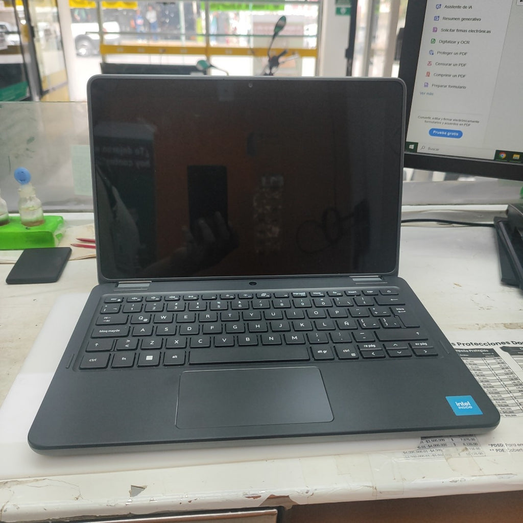 LAPTOP DELL LATITUDE 3140 (2024) 128 GB SSD 8 GB RAM (SEMINUEVO)
