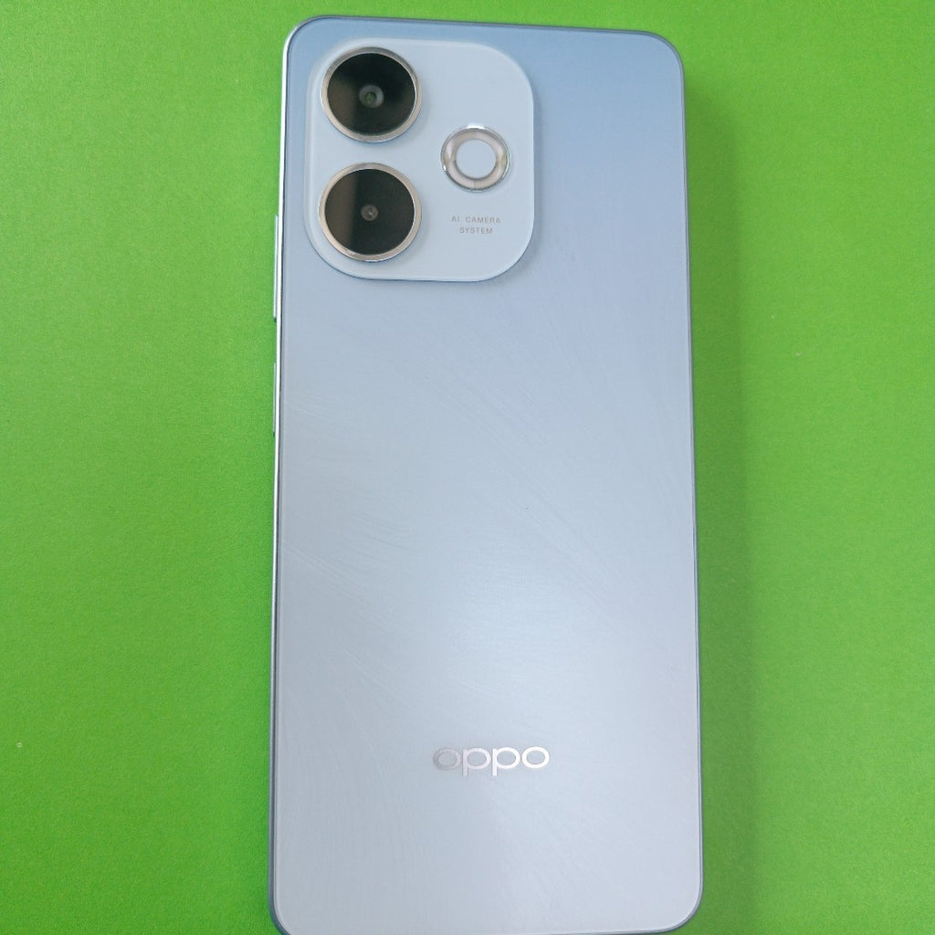 CELULAR OPPO A5 PRO CPH2711 (2025) 256 GB 8 GB RAM (SEMINUEVO)