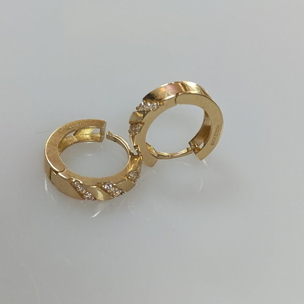 ARETES HUGGIES CON CIRCONIAS 14K 2.2 GR (NUEVO)