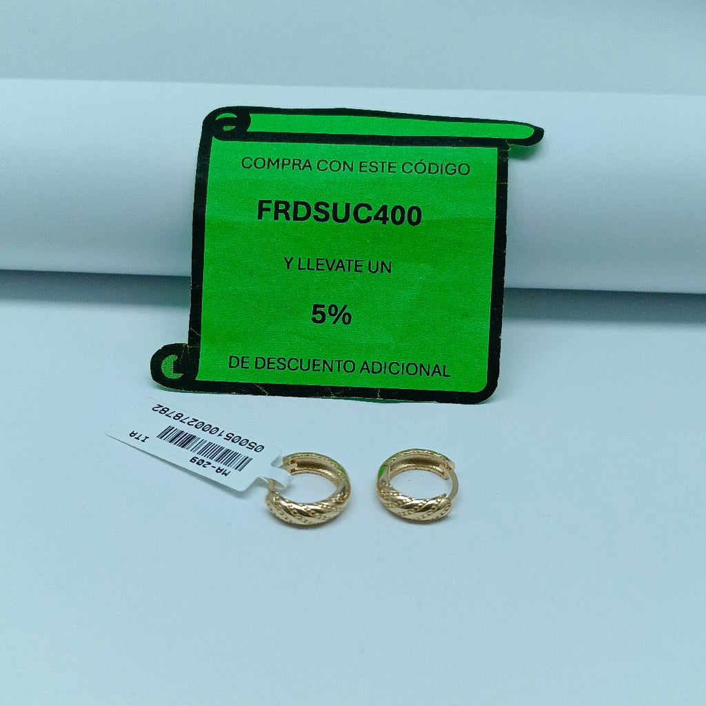 HUGGIES ORO 14K 2.4 (NUEVO)