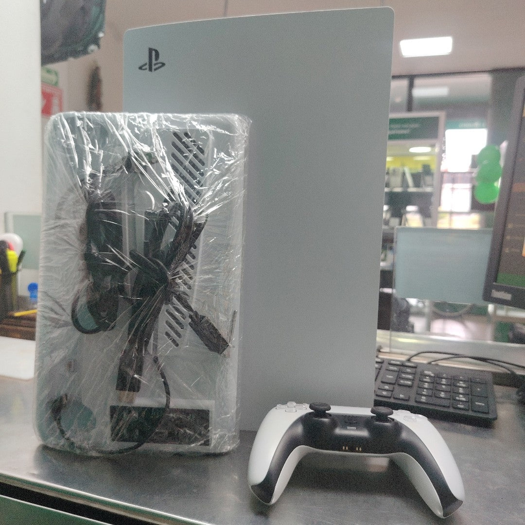 CONSOLA DE VIDEOJUEGO SONY PS5 SLIM 1 TB SSD (SEMINUEVO)