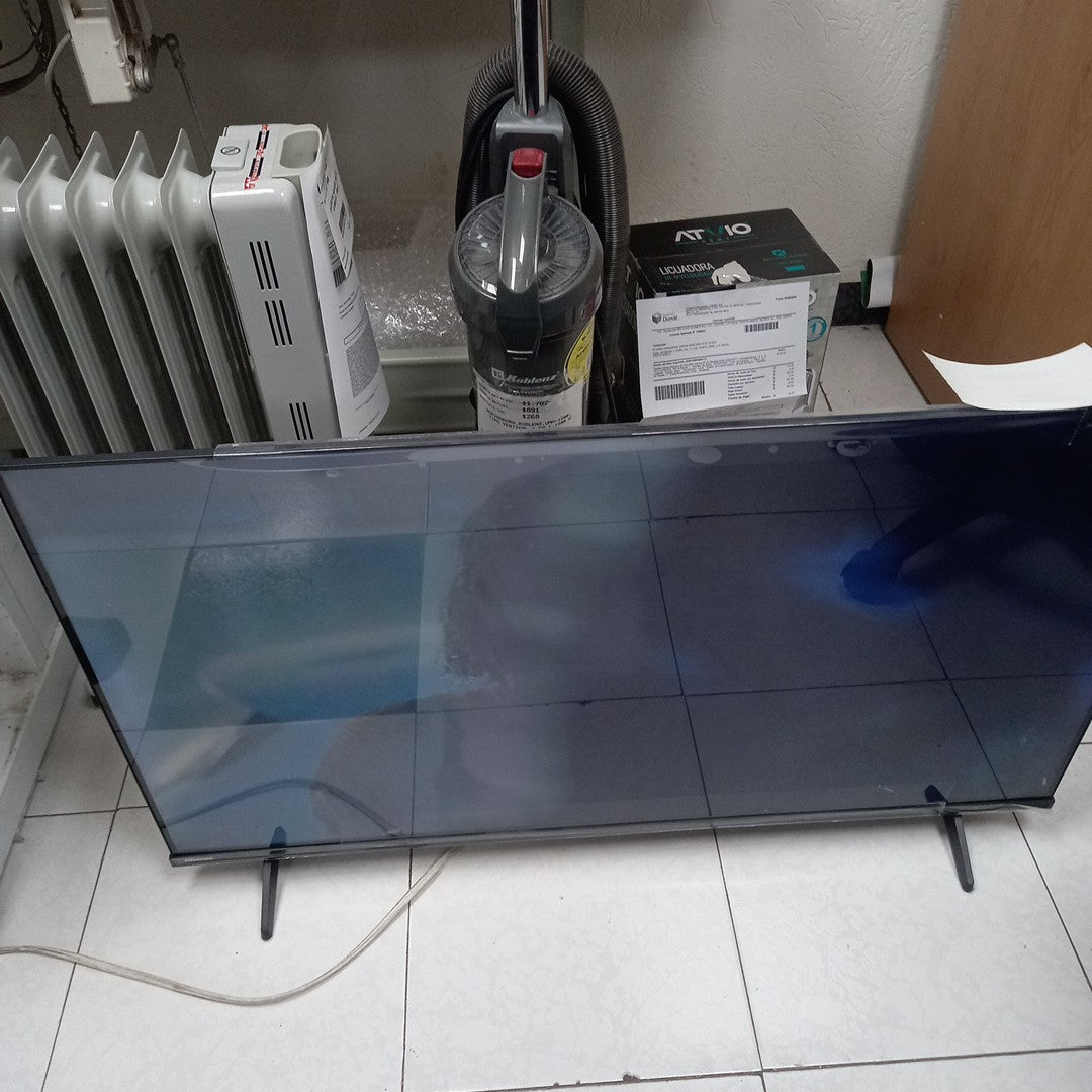PANTALLA HISENSE 40A4NR (2025) 40" LED FULL HD (SEMINUEVO)