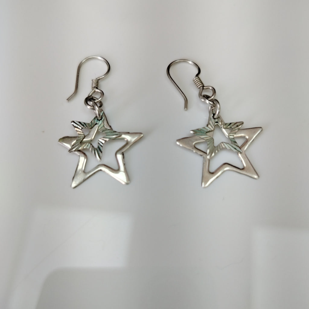 ARETES PAR PLATA 2,60 GRMS (SEMINUEVO)