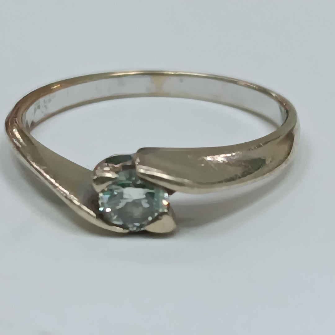 SOLITARIO ORO 14 K 2 GRMS (SEMINUEVO)