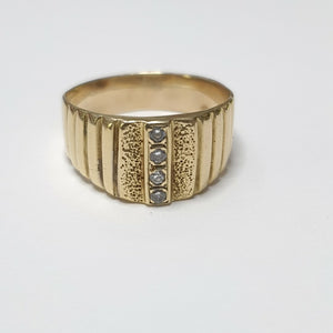 ANILLO ORO 10 K 7.7 GRMS (SEMINUEVO)