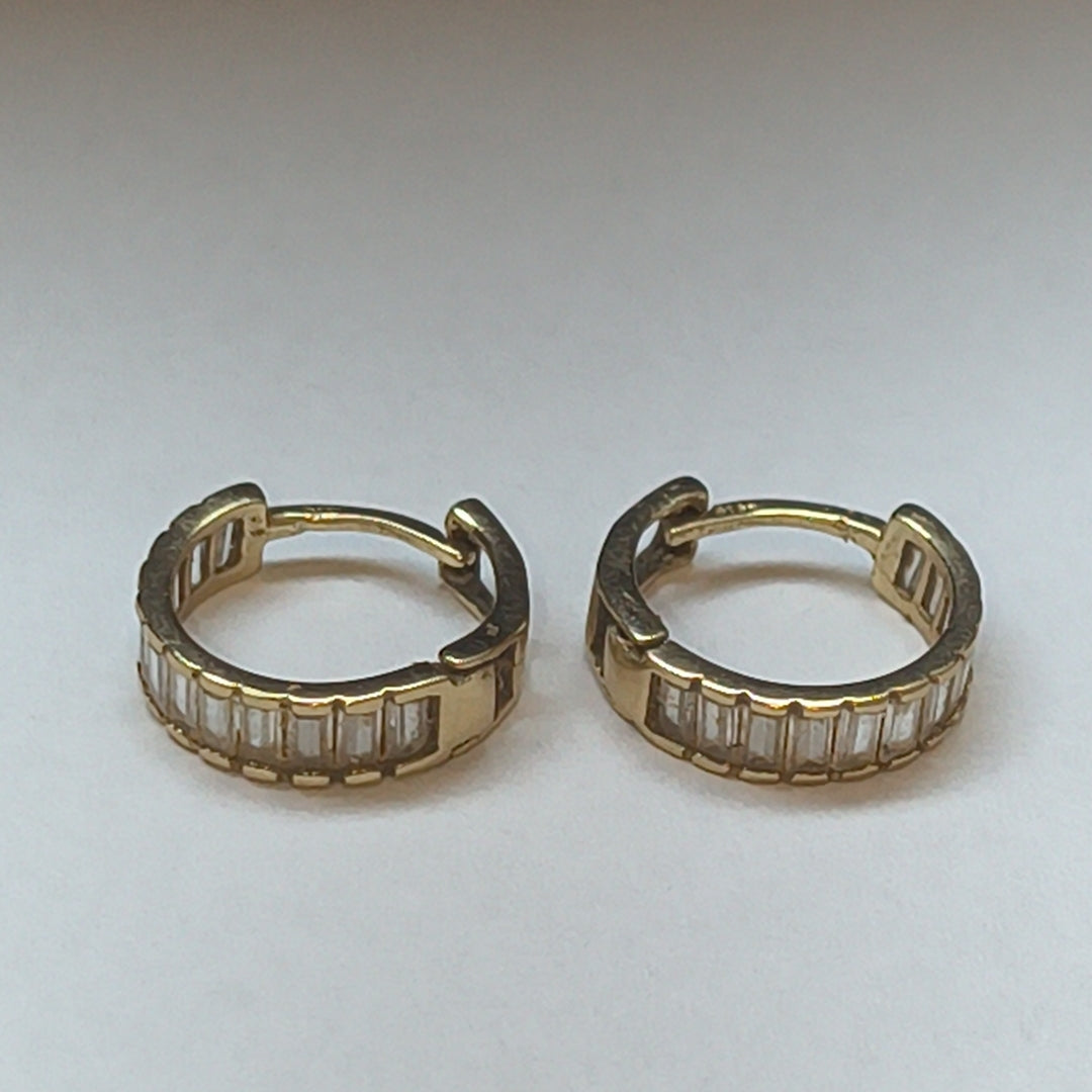 ARETES PAR ORO 10 K 1.8 GRMS (SEMINUEVO)