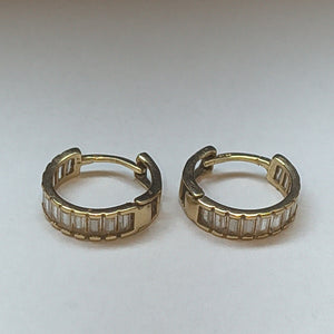 ARETES PAR ORO 10 K 1.8 GRMS (SEMINUEVO)