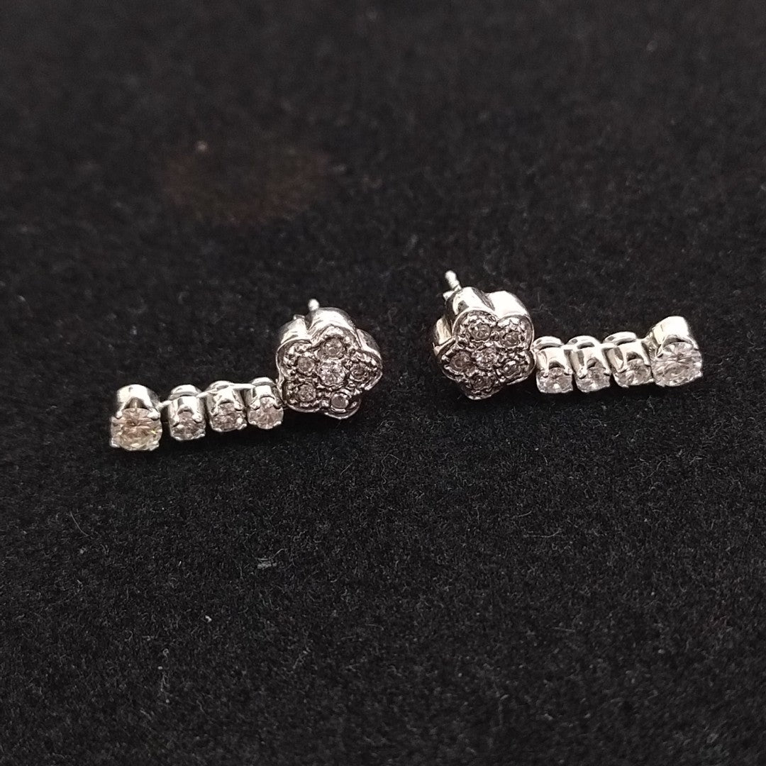 BROQUELES PAR ORO BLANCO 14 K 4,30 GRMS (SEMINUEVO)