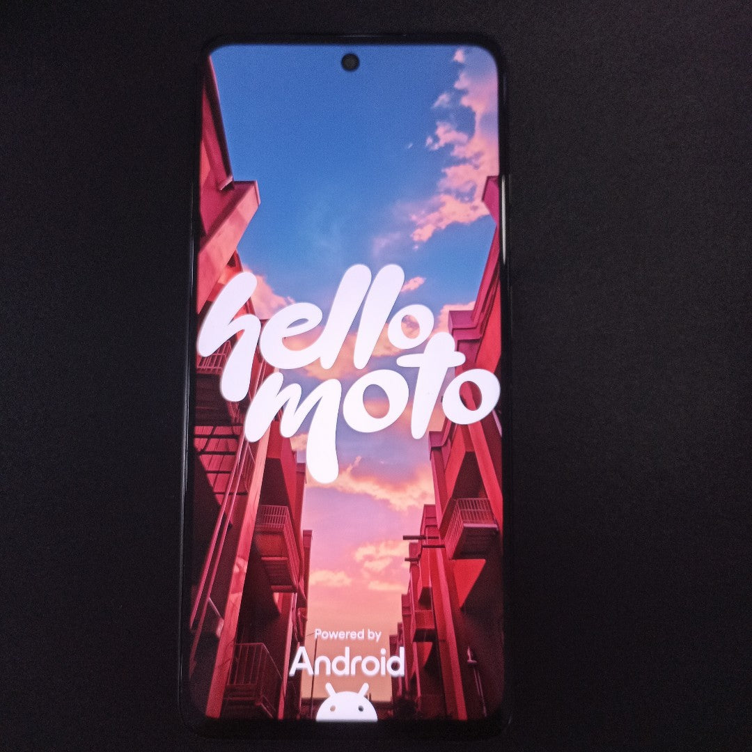 CELULAR MOTOROLA MOTO G15 XT2521-2 (2025) 256 GB 4 GB RAM (SEMINUEVO)