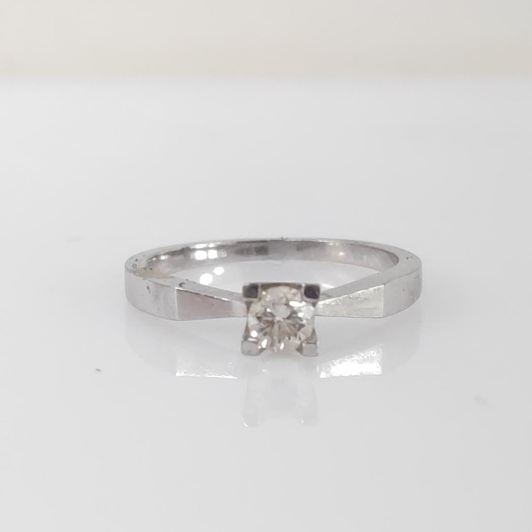 ANILLITO ORO 14 K 2.6 GRMS (SEMINUEVO)