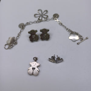ARETES PAR, DIJE, PULSERA PLATA 19.4 GRMS (SEMINUEVO)
