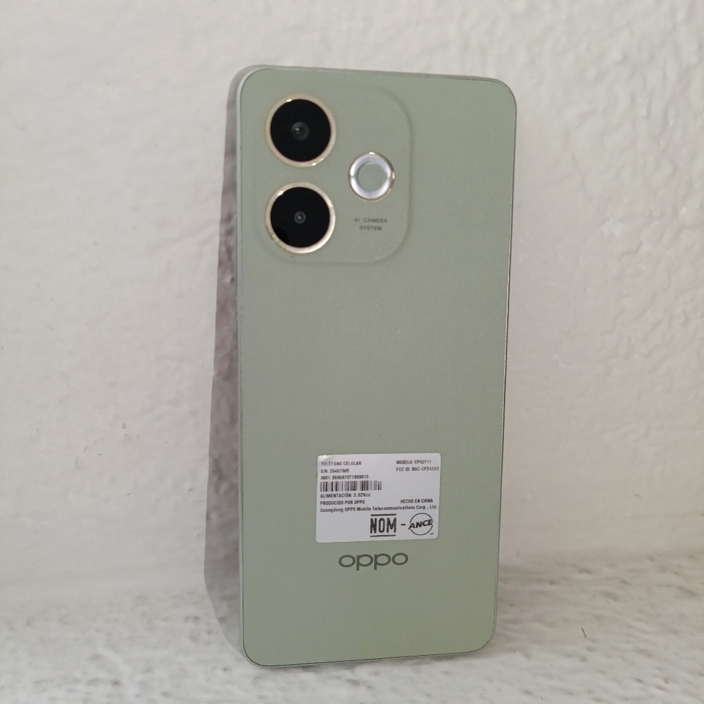 CELULAR OPPO A5 PRO CPH2711 (2025) 256 GB 8 GB RAM (SEMINUEVO)