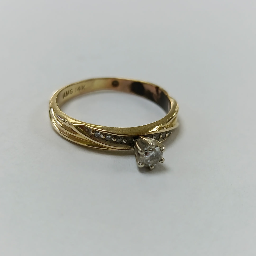 SOLITARIO ORO 14 K 2.4 GRMS (SEMINUEVO)