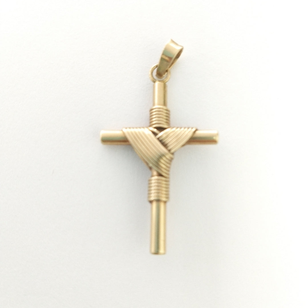 CRUZ ORO 14 K 2.6 GRMS (SEMINUEVO)