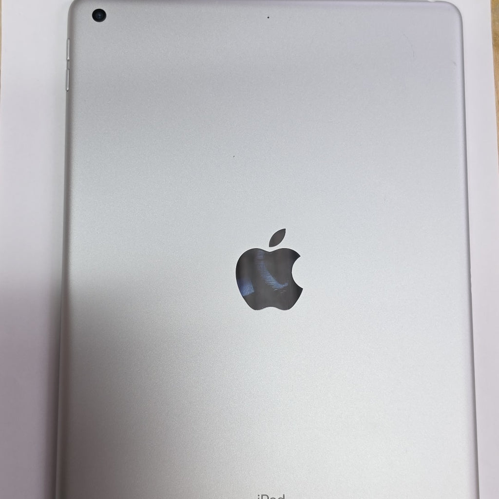 TABLETA APPLE IPAD 9 A2602 64 GB 3 GB RAM (SEMINUEVO)