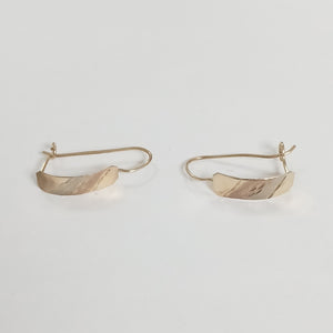 ARETES PAR ORO COMBINADO 10 K 0.9 GRMS (SEMINUEVO)