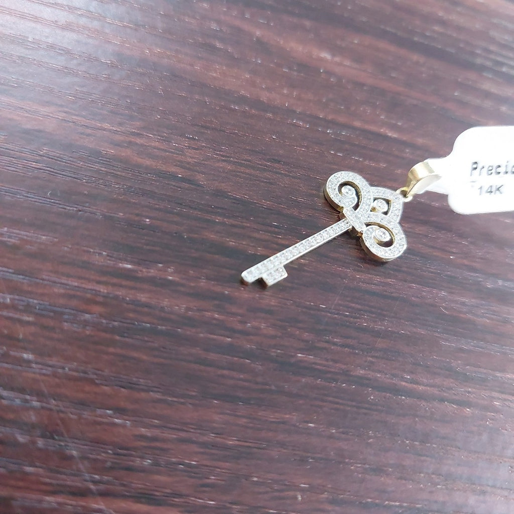 DIJE LLAVE C CIRCONIAS 14K 1.6 GR (NUEVO)