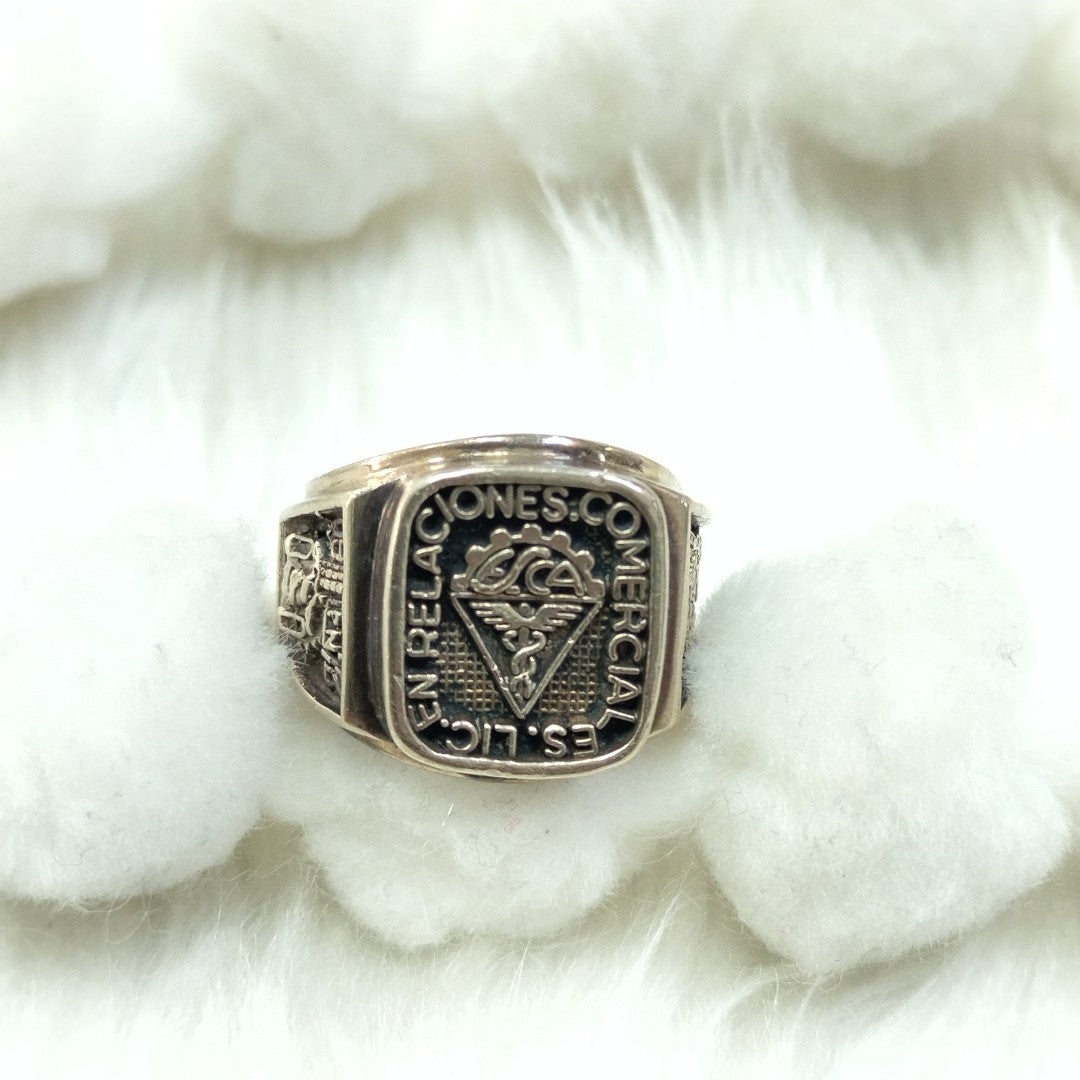 ANILLO DE GRADUACIÓN ORO, ORO BLANCO 10 K 22.9 GRMS (SEMINUEVO)