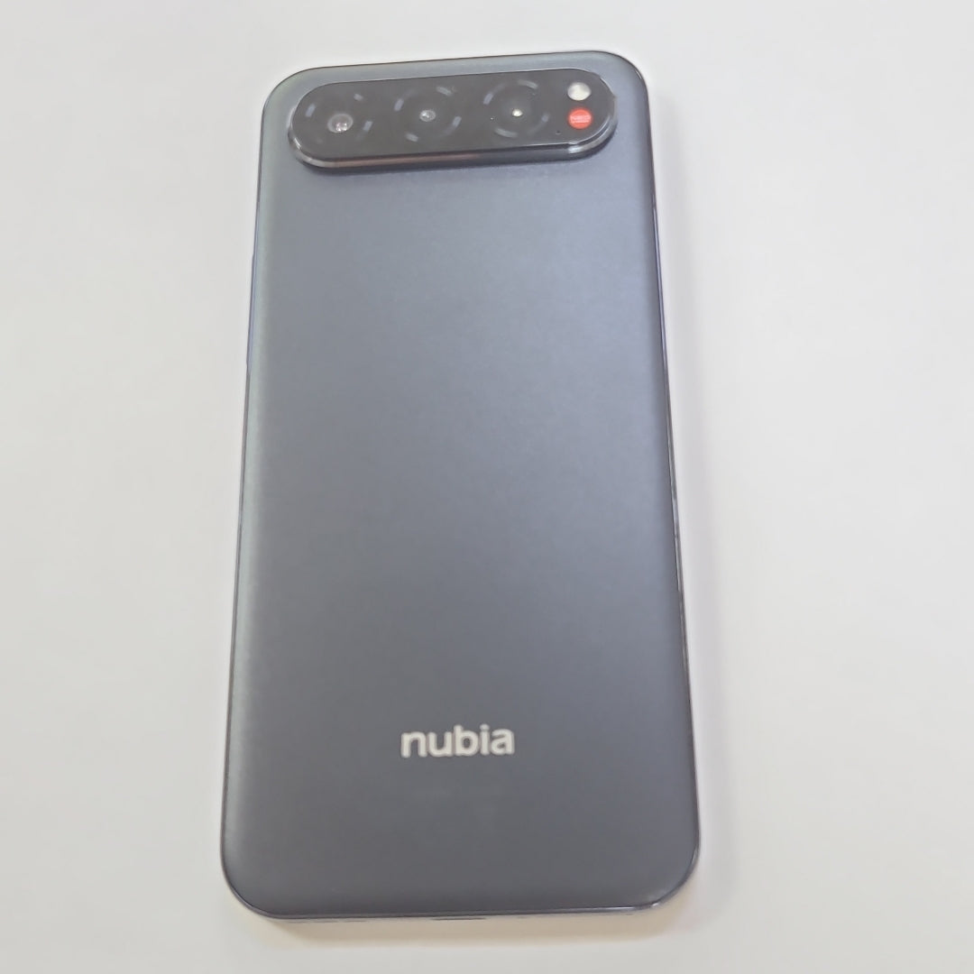 CELULAR NUBIA AIR Z2468N (2025) 256 GB 8 GB RAM (SEMINUEVO)