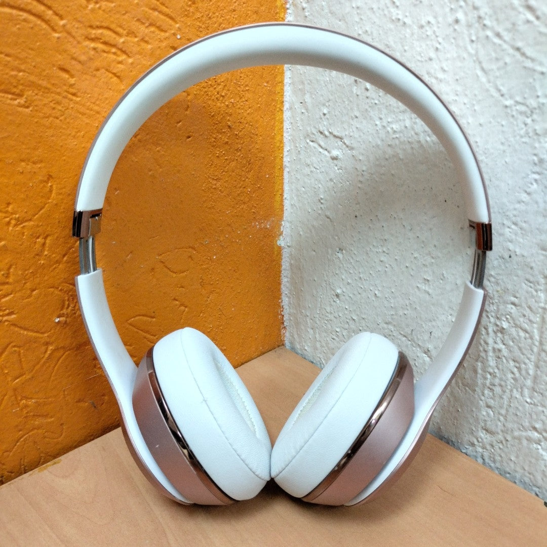 AUDIFONOS BEATS SOLO 3 INALAMBRICO ON EAR (SEMINUEVO)
