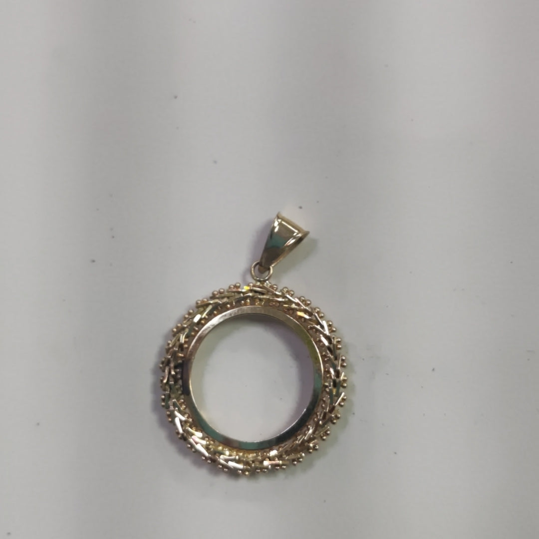 K1 1.9 GRMS 14 K IDENTIFICACIÓN DIJE MATERIALES ORO CANTIDAD DE PIEZA (SEMINUEVO)