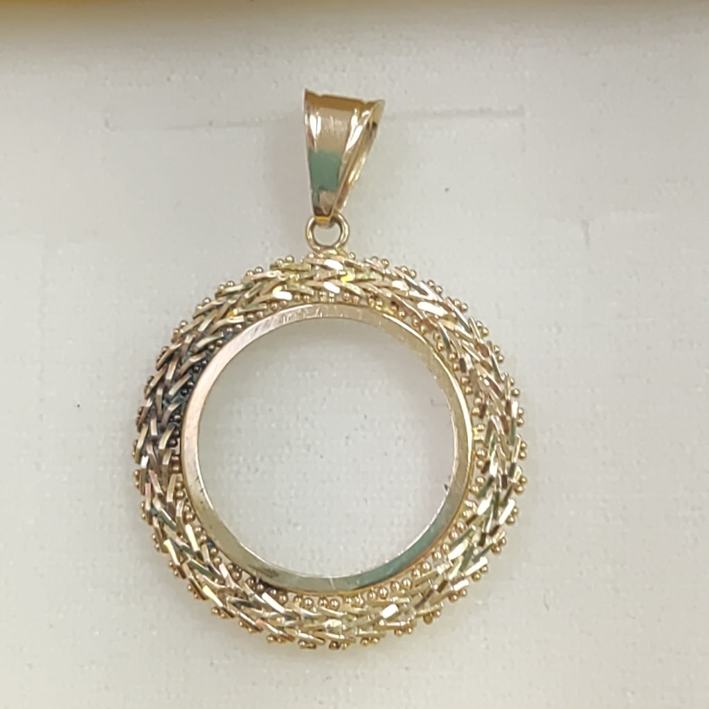 K1 3 GRMS 14 K IDENTIFICACIÓN DIJE MATERIALES ORO CANTIDAD DE PIEZAS (SEMINUEVO)