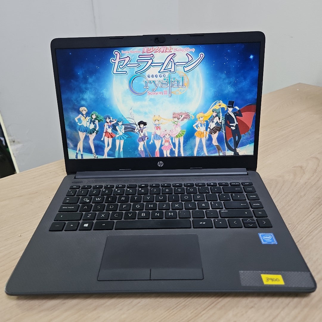 LAPTOP HP 240 G8 (2022) 512 GB SSD 4 GB RAM (SEMINUEVO)