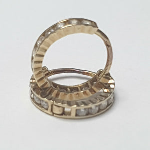 ARETES PAR ORO 10 K 0.9 GRMS (SEMINUEVO)